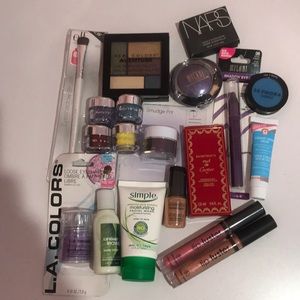 FESTIVAL KIT MAKEUP BUNDLE HUGE SUMMER DISCOUNT!!!